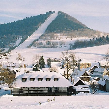 Penzion Javorina Čičmany Bagian luar foto