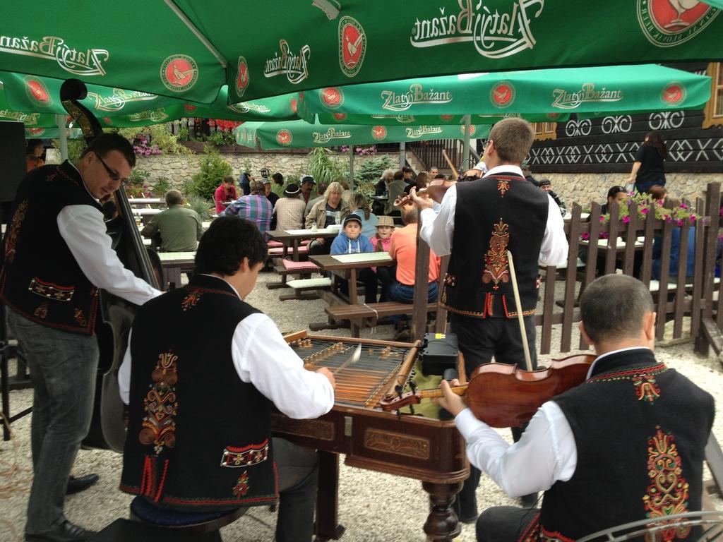 Penzion Javorina Čičmany Bagian luar foto
