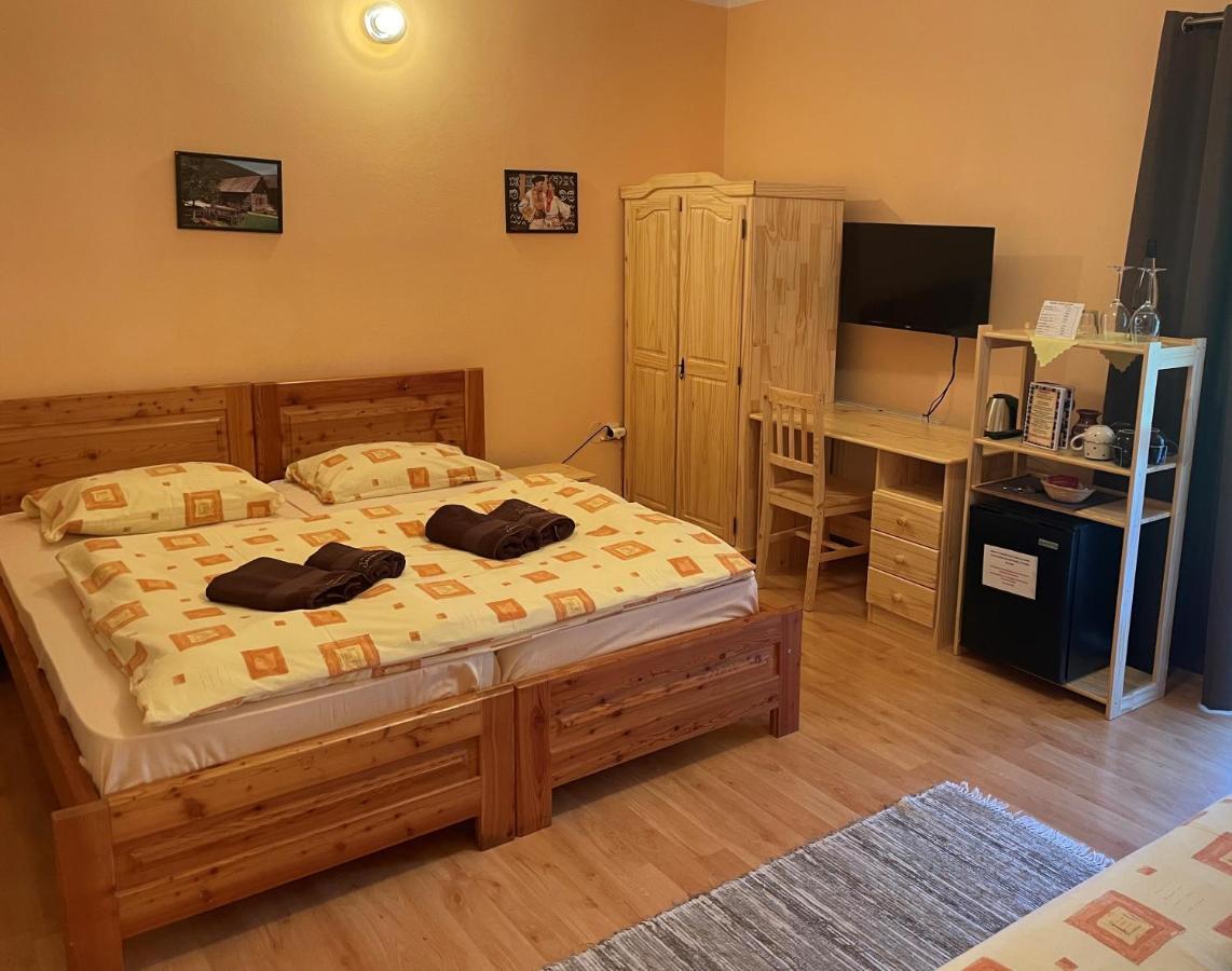 Penzion Javorina Čičmany Bagian luar foto