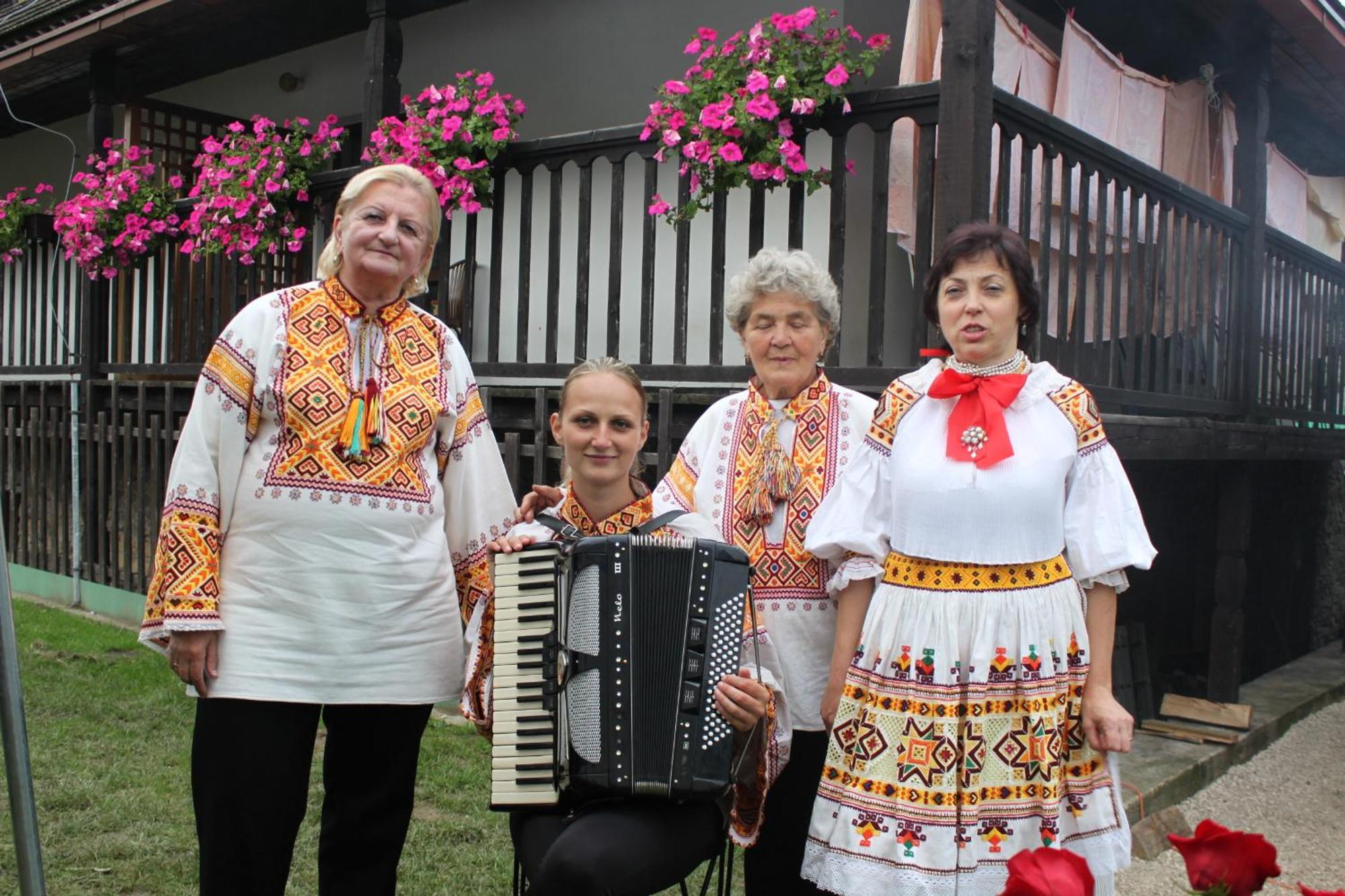 Penzion Javorina Čičmany Bagian luar foto